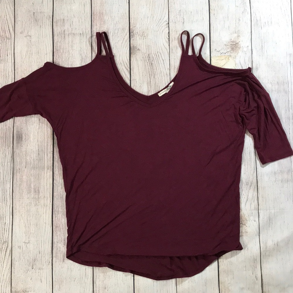 Cold shoulder Express top